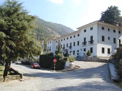 16-190910